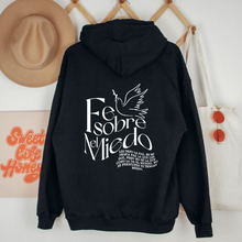 Cargar imagen en el visor de la galería, Poleron Canguro "Fe Sobre el Miedo"