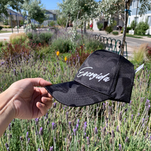 Cargar imagen en el visor de la galería, JOCKEY CAMUFLADO NEGRO "ESCOGIDA"