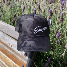 Cargar imagen en el visor de la galería, JOCKEY CAMUFLADO NEGRO "ESCOGIDA"