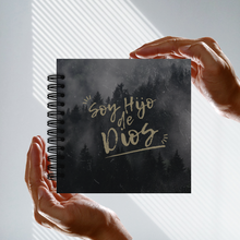 Cargar imagen en el visor de la galería, Devocional Diario "Soy hijo de Dios"