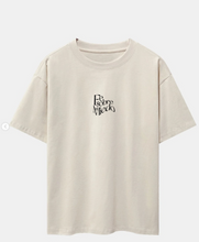 Cargar imagen en el visor de la galería, Polera unisex "Fe sobre el miedo"