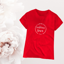 Cargar imagen en el visor de la galería, Polera mujer "Reckless love"