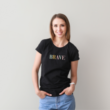 Cargar imagen en el visor de la galería, Polera Mujer "Brave”