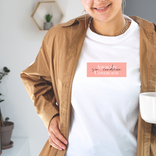 Cargar imagen en el visor de la galería, Polera Mujer "Amor sin condición"