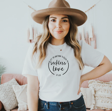 Cargar imagen en el visor de la galería, Polera mujer "Reckless love"