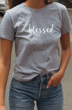 Cargar imagen en el visor de la galería, Polera mujer “Blessed”

