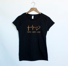 Cargar imagen en el visor de la galería, Polera mujer “Faith - Hope - Love"
